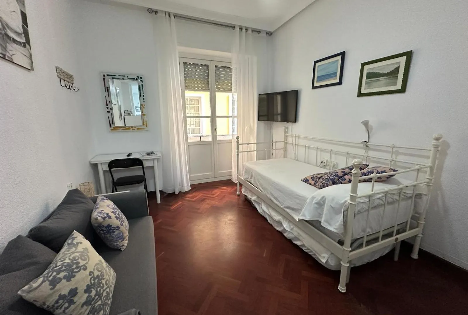 En El Corazon Del Centro Cadiz Plaza Palillero Apartman 0*,  Spanyolország